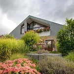 Haus Mueller * Romerstein